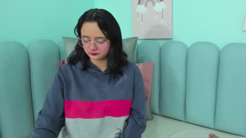 Kyelie online show from March 12, 11:54 pm