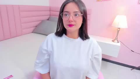 Kyelie online show from October 15, 7:47 pm