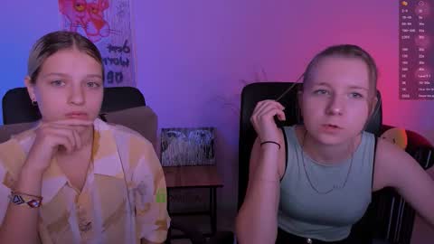 Snapshot of kaela_spell_ chatting on November 24, 8:08 pm kaela_spell_ online show from November 24, 8:08 pm