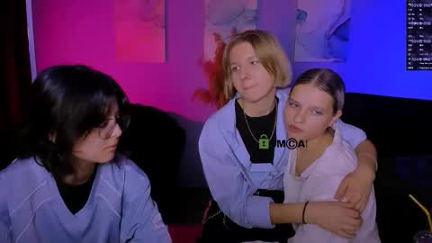 Snapshot of kaela_spell_ chatting on December 13, 8:36 pm kaela_spell_ online show from December 13, 8:36 pm