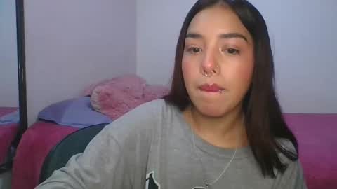 Snapshot of kahelipurple chatting on January 25, 1:32 am KAHELIINDEPENDENT MODEL online show from January 25, 1:32 am