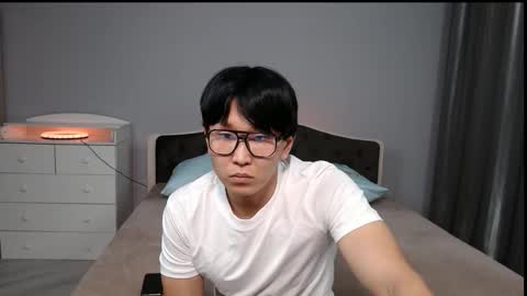 Snapshot of kai_chicken chatting on November 9, 8:18 pm Kai Chicken online show from November 9, 8:18 pm