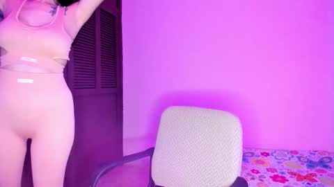 Snapshot of kaiahmont chatting on November 11, 5:02 pm kaiahmont online show from November 11, 5:02 pm