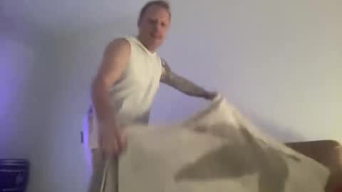 Snapshot of kaiamm chatting on October 26, 2:17 am kaiamm online show from October 26, 2:17 am