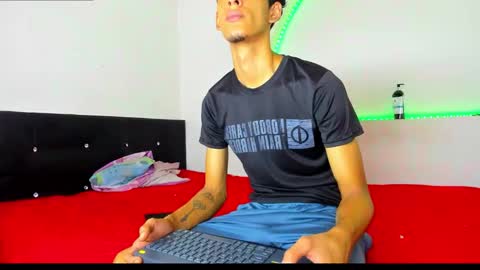 KAI  LIAM online show from February 10, 2:59 am