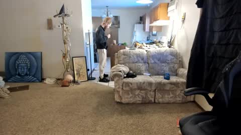 Kaiku77 online show from December 4, 6:49 pm