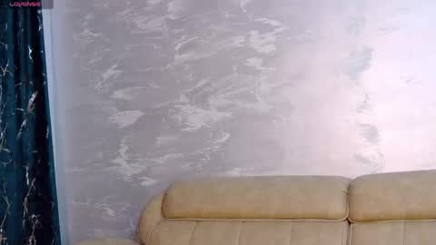 Snapshot of kailalewis chatting on May 12, 5:32 pm Kaila Lewis online show from May 12, 5:32 pm