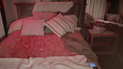 Snapshot of kaileeshy chatting on December 5, 4:54 am Kailee Smile online show from December 5, 4:54 am