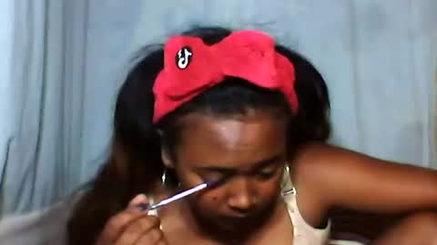 kaillah online show from December 4, 7:17 am