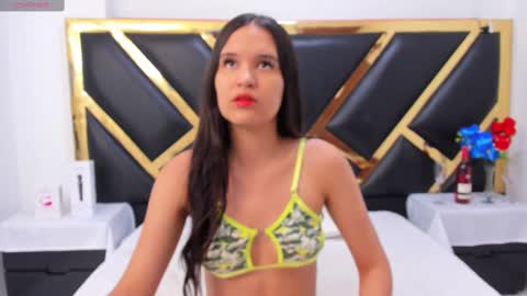 kelly online show from September 28, 11:26 am