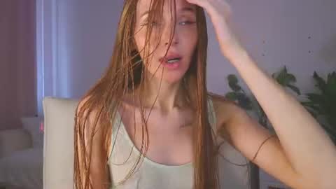 Snapshot of kailyginger chatting on July 11, 1:25 pm My name is Mia Pleasures to see you Lets have good time together online show from July 11, 1:25 pm