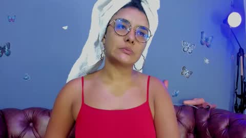 kaira_mosse_ online show from November 25, 11:43 am