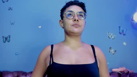 kaira_mosse_ online show from November 26, 11:44 am