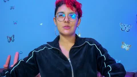 kaira_mosse_ online show from April 25, 11:35 am