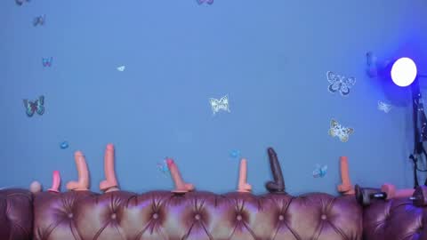 kaira_mosse_ online show from May 8, 10:31 am