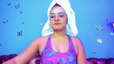 kaira_mosse_ online show from May 10, 11:26 am