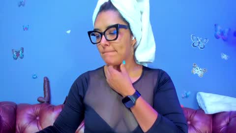 kaira_mosse_ online show from June 18, 11:58 am