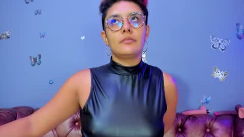 Snapshot of kaira_mosse_ chatting on June 24, 11:42 am kaira_mosse_ online show from June 24, 11:42 am