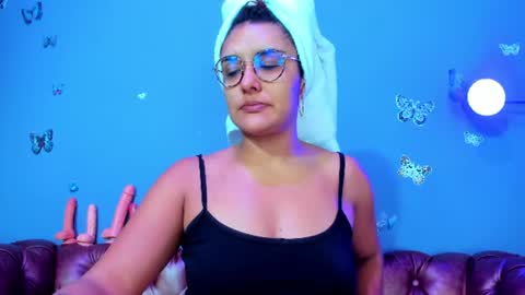 Snapshot of kaira_mosse_ chatting on July 8, 11:48 am kaira_mosse_ online show from July 8, 11:48 am