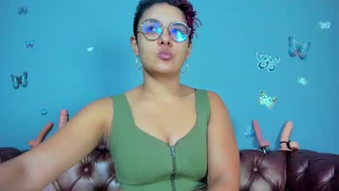 Snapshot of kaira_mosse_ chatting on July 12, 11:45 am kaira_mosse_ online show from July 12, 11:45 am