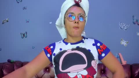 Snapshot of kaira_mosse_ chatting on July 25, 10:13 am kaira_mosse_ online show from July 25, 10:13 am
