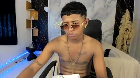 kaiser_alpha777 online show from April 12, 6:24 pm