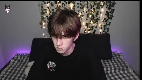 slutkai online show from November 24, 8:30 pm