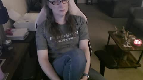 Snapshot of kait331 chatting on May 5, 1:24 am Camprincess331 online show from May 5, 1:24 am