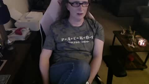 Snapshot of kait331 chatting on May 27, 1:24 am Camprincess331 online show from May 27, 1:24 am