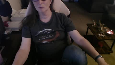 Snapshot of kait331 chatting on June 4, 1:11 am Camprincess331 online show from June 4, 1:11 am