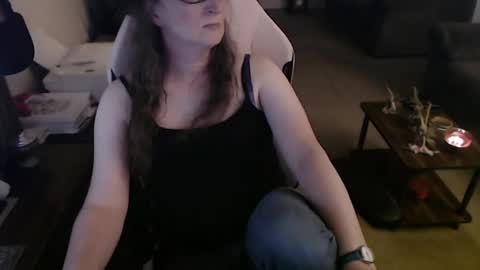 Snapshot of kait331 chatting on June 6, 1:11 am Camprincess331 online show from June 6, 1:11 am