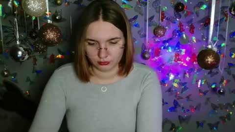 Kaitlin online show from November 22, 6:07 pm