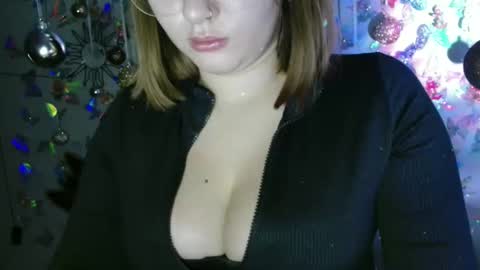 Kaitlin online show from January 5, 5:38 pm