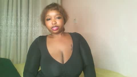 Snapshot of kakey_love chatting on July 29, 12:53 am kakey love online show from July 29, 12:53 am