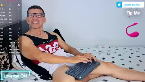 Snapshot of kale_19 chatting on May 12, 1:25 am Kale online show from May 12, 1:25 am