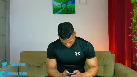 Snapshot of kale_tomson chatting on May 2, 10:26 pm kale thomson online show from May 2, 10:26 pm