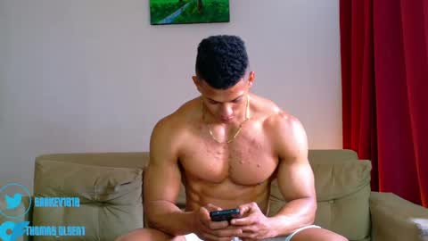 Snapshot of kale_tomson chatting on May 18, 3:29 pm kale thomson online show from May 18, 3:29 pm