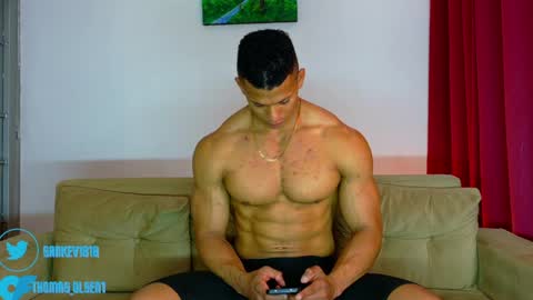 Snapshot of kale_tomson chatting on May 20, 5:30 pm kale thomson online show from May 20, 5:30 pm