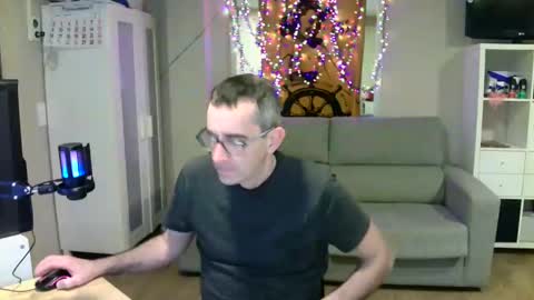 MusicMen49 online show from January 1, 10:46 pm