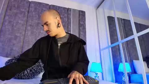 Kale online show from February 4, 11:16 am