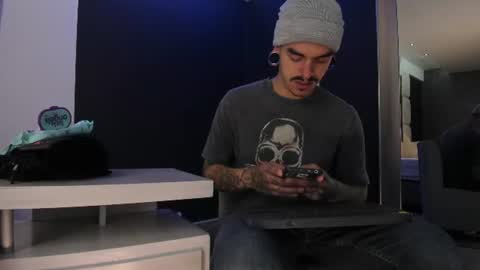 Snapshot of kaletattoos chatting on June 11, 11:19 am Kale online show from June 11, 11:19 am