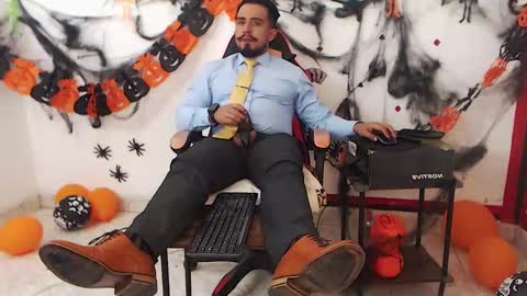 Kaleth online show from October 30, 5:31 am