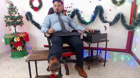 Kaleth online show from November 26, 1:45 pm