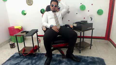 Snapshot of kalethbigdick88 chatting on May 16, 3:33 pm Kaleth online show from May 16, 3:33 pm
