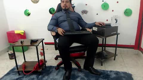 Snapshot of kalethbigdick88 chatting on May 17, 5:38 am Kaleth online show from May 17, 5:38 am