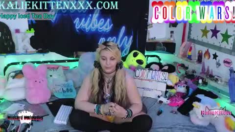 KalieKitten online show from June 11, 12:32 am