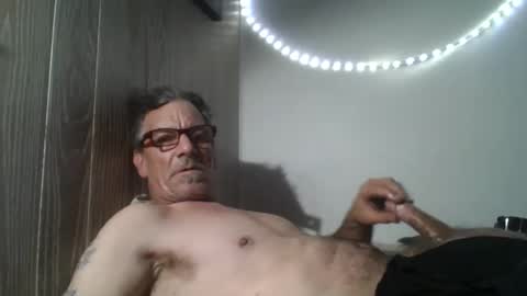 kalifornia91666 online show from December 22, 7:05 am