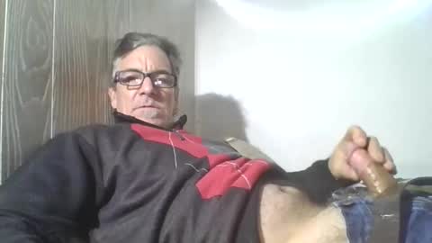 Snapshot of kalifornia91666 chatting on January 10, 6:31 pm kalifornia91666 online show from January 10, 6:31 pm