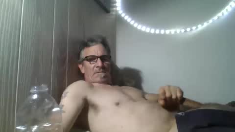 Snapshot of kalifornia91666 chatting on January 18, 9:40 pm kalifornia91666 online show from January 18, 9:40 pm