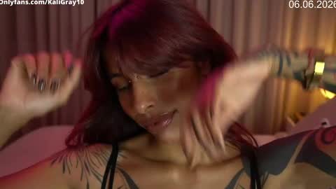 kaligray10 online show from June 6, 8:57 pm